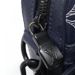 Túi đeo chéo Louis Vuitton Monogram Shadow Trio M24753 610994