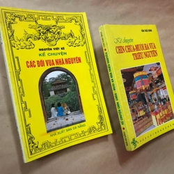 Bộ sách Đời vua triều Nguyễn (2 quyển) 305415