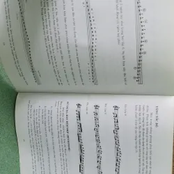 [Học đàn guitar căn bản] Tự học đàn guitar solo tập 2 - Frederick M. Noad  1021216