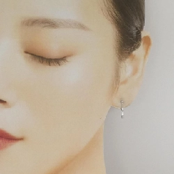 K18WG Bông tai kim cương ba viên 0.08CT - Hàng hiệu Chính hãng 863874