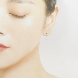 Bông tai De Beers 0.42CT (H VS2) 665400