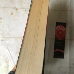 Đồng Hồ Xương - David Mitchell 763089