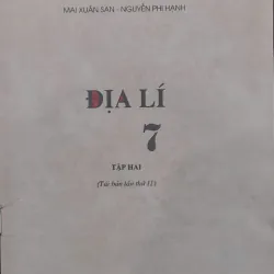 Lô 2 quyển Địa lí 7 714623
