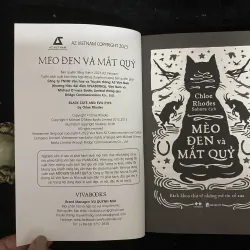 "Mèo Đen Và Mắt Quỷ" của tác giả Chloe Rhodes, do Sahara dịch 1030369