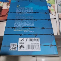 Chú bé pyjama sọc 934534