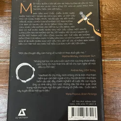 Sổ tay phi hành gia - Chris Hadfield (k4) 697800