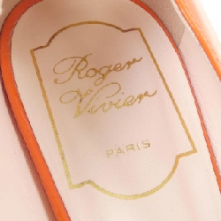 Giày cao gót ROGER VIVIER Trè Vivier với khóa kim loại - Hàng hiệu Chính hãng 830072