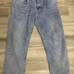 Quần jeans size 32 còn như mới