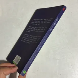 Lưng chừng cô đơn - Nguyễn Ngọc Thạch 689558