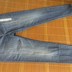 Bán quần bò Uniqlo còn mới 451495
