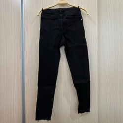 Quần jeans đen rách gối 377484