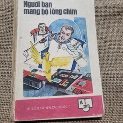 Người bạn mang bộ lông chim