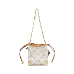 Túi xách vai Louis Vuitton Monogram Dune Noe với charm LV M83227 608607