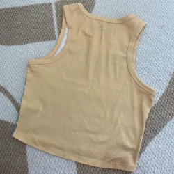 Áo thun 3 lỗ croptop size xs cotton:on new  1027811