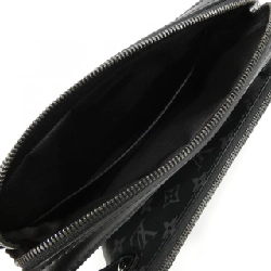 Túi đeo chéo Louis Vuitton Monogram Eclipse Reverse Trio M69443 613798