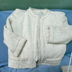 Áo khoác dạ size m nhỏ, dã sử dụng 