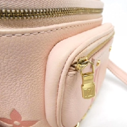 Túi đeo chéo Louis Vuitton Monogram Empreinte (By the Pool) Mini Bum Bag M82347 - Hàng hiệu Chính hãng 776545