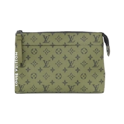 Túi xách Louis Vuitton Monogram Tone Pochette Voyage Souple M82800