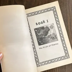 ✨𝑻𝒉𝒐𝒎𝒂𝒔 𝒂𝒏𝒅 𝒕𝒉𝒆 𝑫𝒓𝒂𝒈𝒐𝒏 𝑸𝒖𝒆𝒆𝒏✨ 713517