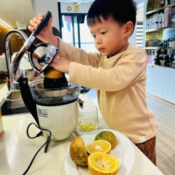 Máy vắt cam điện tự động UNIE UECJ-666R công suất 100W 746855