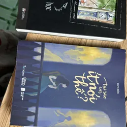 Sách lộn xộn có 7 cuốn 688199