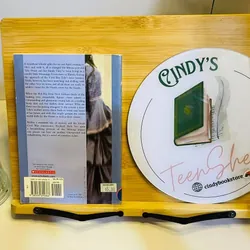 [Sách tiếng Anh 2hand] Like new 90% - 🏡 The River Between Us – Richard Peck 715138