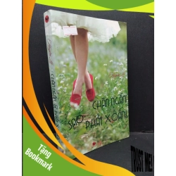 (TẶNG BOOKMARK) Chân ngắn sao phải xoắn ! Huyền Lê mới 90% bẩn bìa, ố nhẹ, tróc gáy nhẹ 2012 RBK.ASB3010