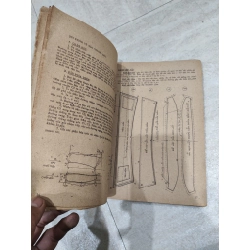 Cắt May Thật Đơn Giản - Nhóm Biên Soạn C.B.G 505476