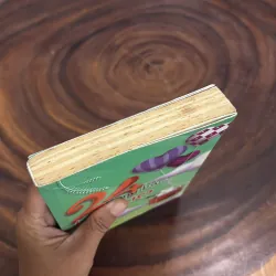 II Tựa Sách: 24 Cung Bậc Trái Tim - Trang Thơ, Lâm Moon, Xuân Oanh, Thẩm Quỳnh Trân - 2014 976287