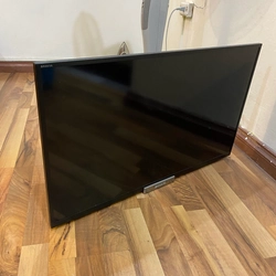 ti-vi LCD Sony 32inh, model No. KDL-32W674A