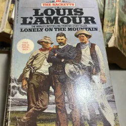 Lô 21 quyển sách của Louis L’amour 1009633