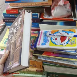 Thằng Gù Nhà Thờ Đức Bà - Victor Huygo  1022945