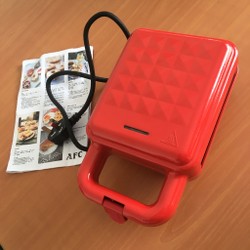 Máy nướng bánh mì Sandwich cầm tay màu đỏ, Máy làm bữa sáng đa năng 650W AFC YG-3088 148156