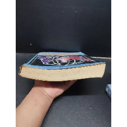 International Management Hodgetts - Luthans mới 60% ố vàng rách gáy có viết và highlight HCM0805 ngoại văn 914271