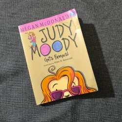 Judy Moody Book 2: Judy Moody Gets Famous!