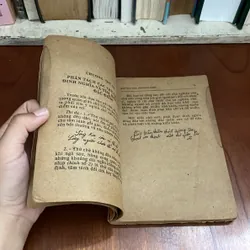 II Sách Xưa: Bút Tích Học _ Nghiên Cứu Chữ Ký Và Chữ Viết - Huỳnh Minh - 1989 576900