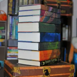 Rương Harry Potter Hardcover Boxed Set: Books 1-7 (Trunk) Tặng Book 8 1029012