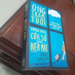 Ông TRĂM TUỔI trèo qua CỬA SỔ và BIẾN MẤT