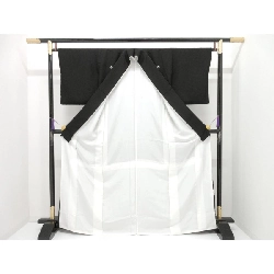 Áo kimono lưu tước với họa tiết vàng và thêu - Hàng hiệu Authentic 877891