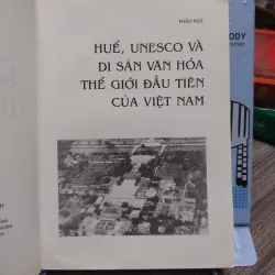 Sách: Quần thể di tích Huế - Tác giả: Phan Thuận An (A3) 602535