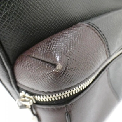 Túi đeo chéo ngoài trời Louis Vuitton Taiga (Mẫu V) PM M30703 612115