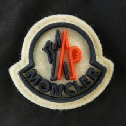 Áo khoác lông vũ MONCLER 635252