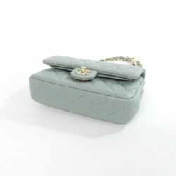 Túi charm AP4760 của Chanel 623544