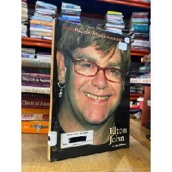 Elton John - John O’ Mahony 549617