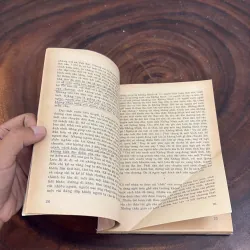 II Văn Học: Bí Quyết Giỏi Văn - Vũ Ngọc Khánh - 2005 1010386