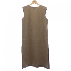 Kiyoko Takase K.T Váy