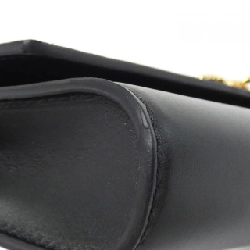 Ví Louis Vuitton On Chain Capucines M12710 Túi đeo vai 608705