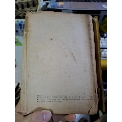 Hòn đảo 30 chiếc quan tài mới 70% ố rách bìa Văn học nước ngoài HCM1709 923479