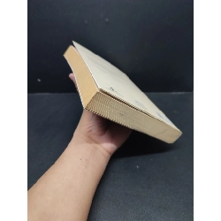 Madam Nhu Trần Lệ Xuân - Quyền lực bà rồng mới 70% ố vàng rách nhẹ trang 2016 HCM1406 Monique Brinson Demery SÁCH DANH NHÂN 923275