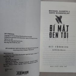 Sách Bí mật đen tối củua Michael Hjorth mới 95% 525202